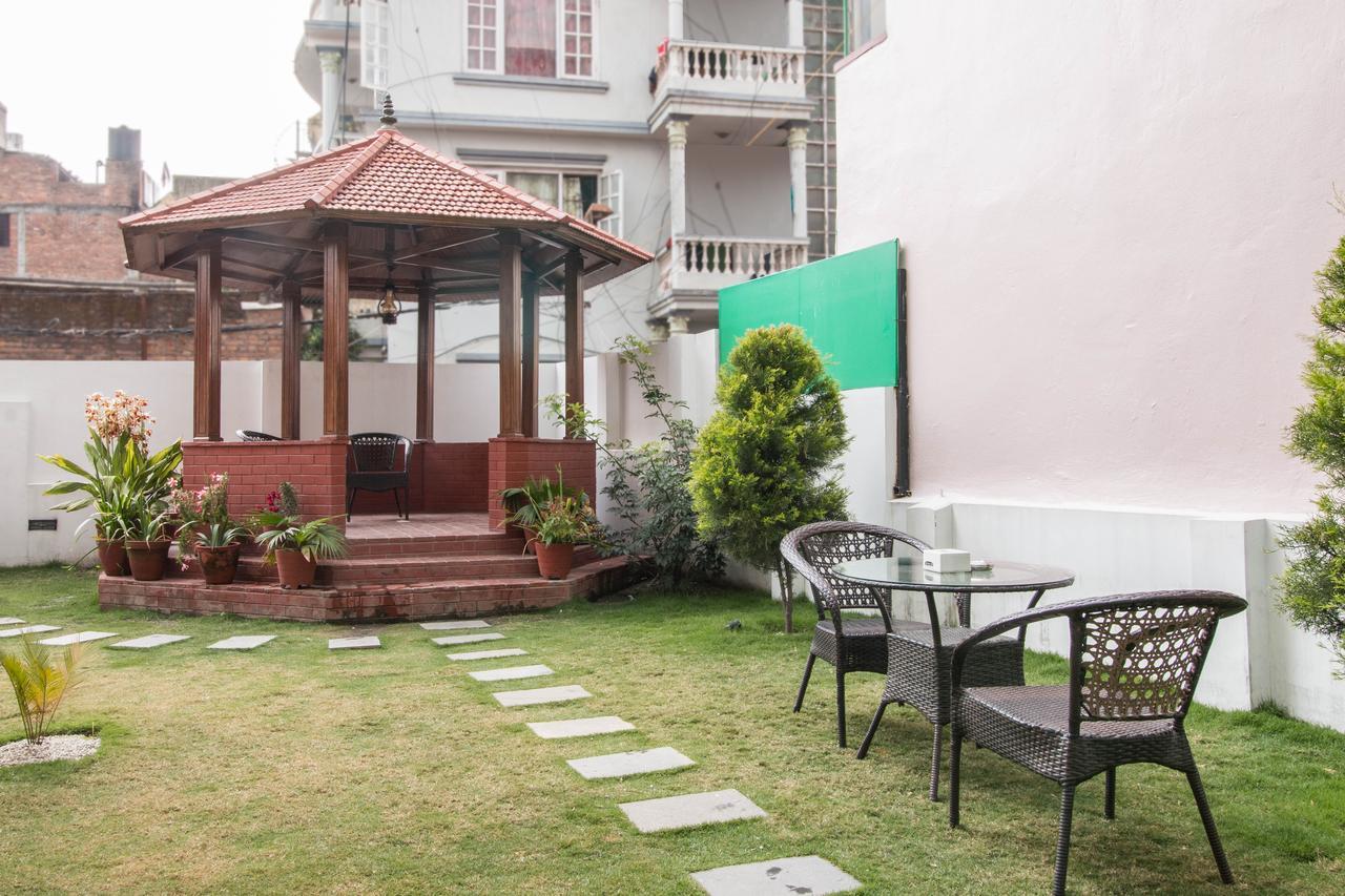 Hotel Himalaya Hub Катманду Экстерьер фото