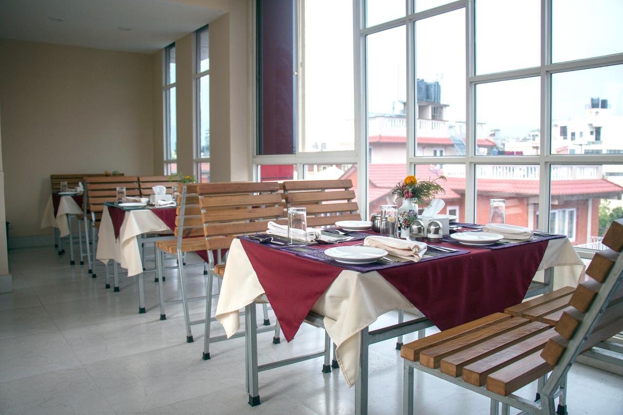 Hotel Himalaya Hub Катманду Экстерьер фото