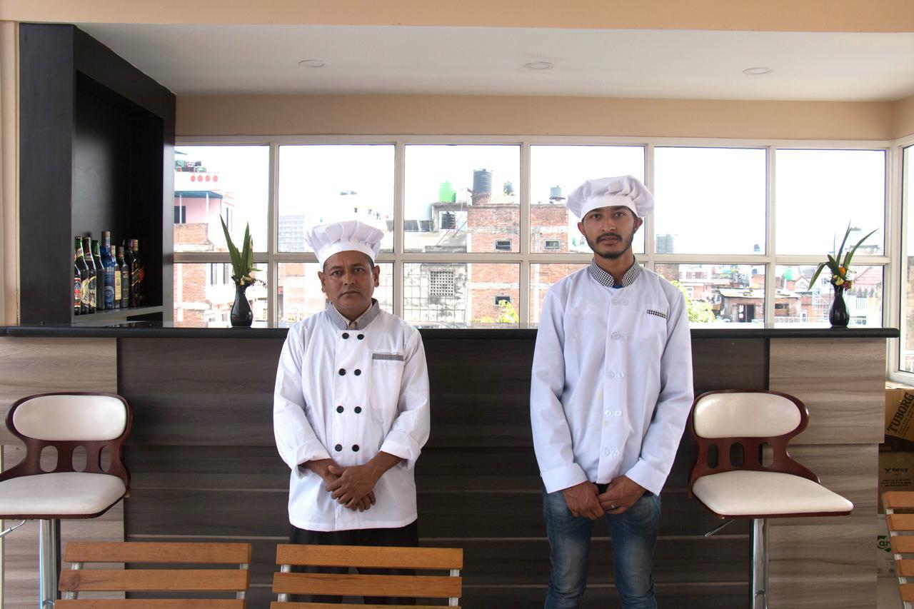 Hotel Himalaya Hub Катманду Экстерьер фото