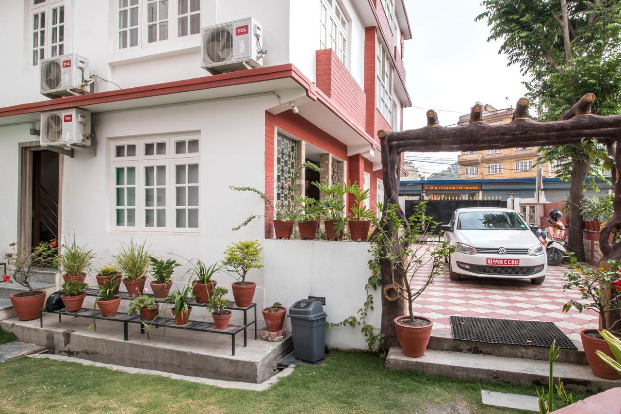 Hotel Himalaya Hub Катманду Экстерьер фото