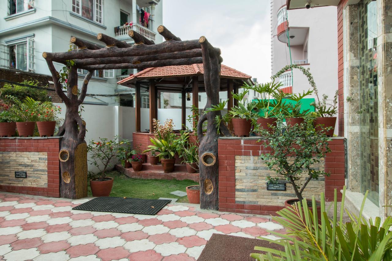 Hotel Himalaya Hub Катманду Экстерьер фото