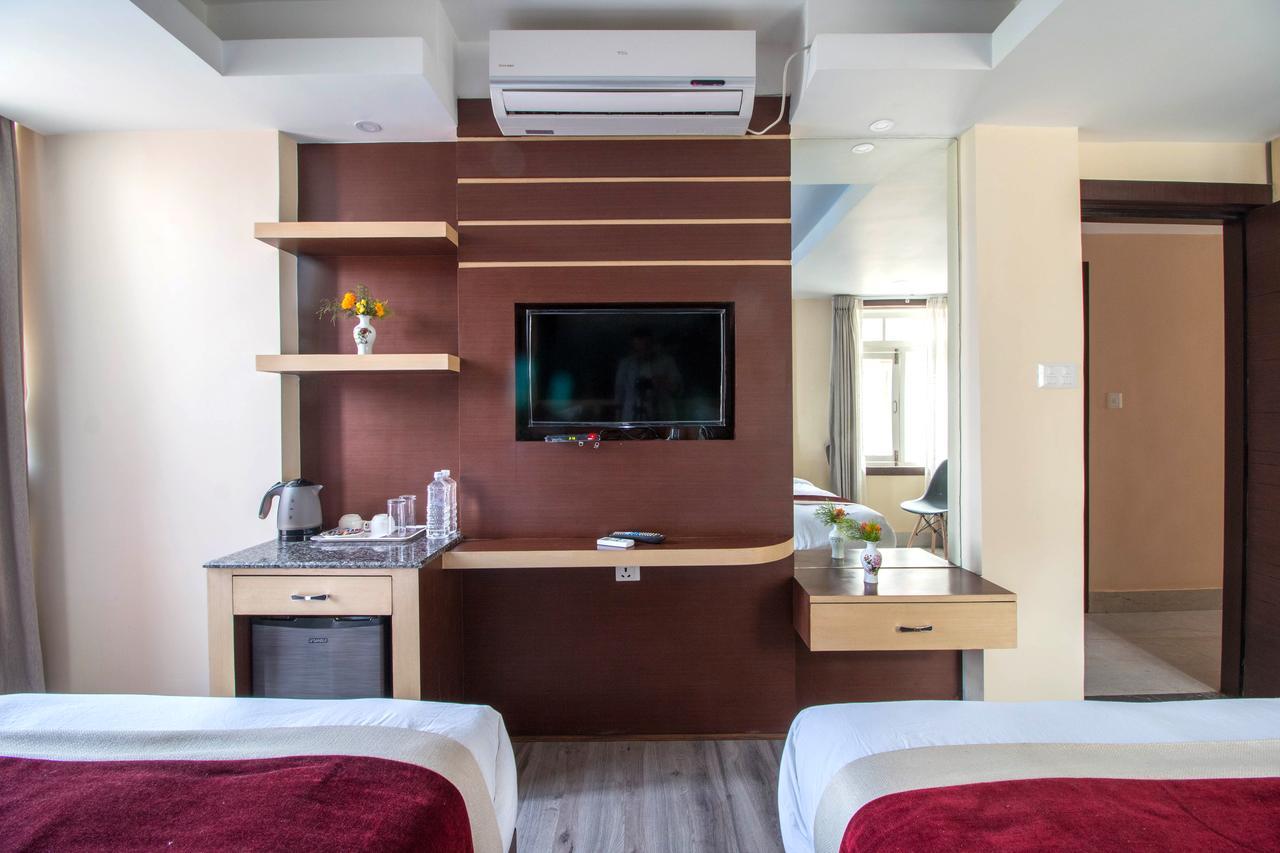 Hotel Himalaya Hub Катманду Экстерьер фото