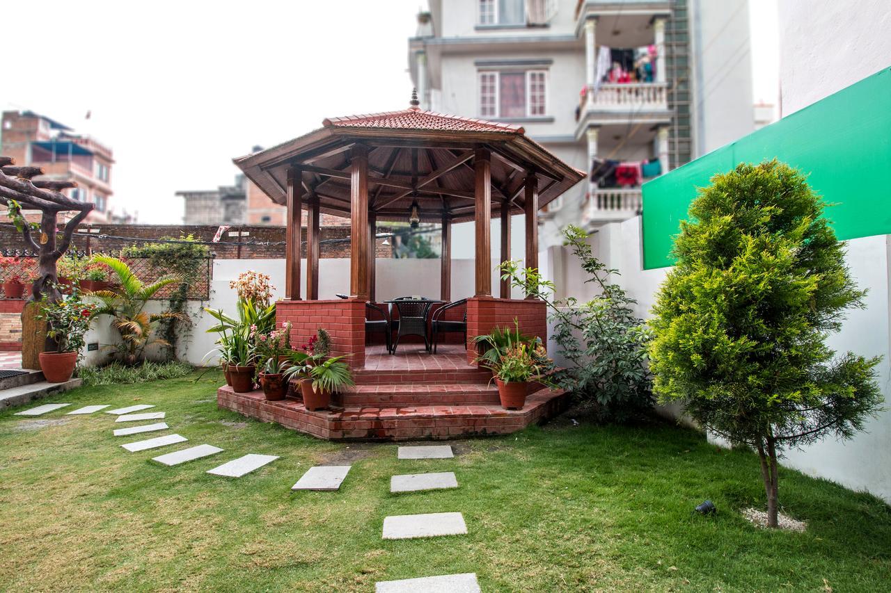 Hotel Himalaya Hub Катманду Экстерьер фото